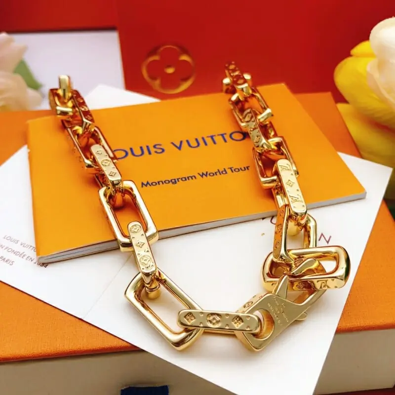 louis vuitton collier s_1213b124